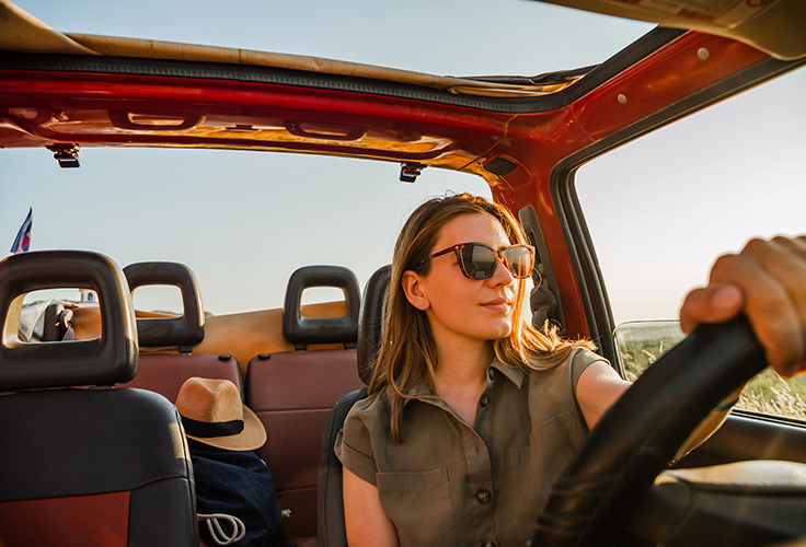 women-driving-convertible